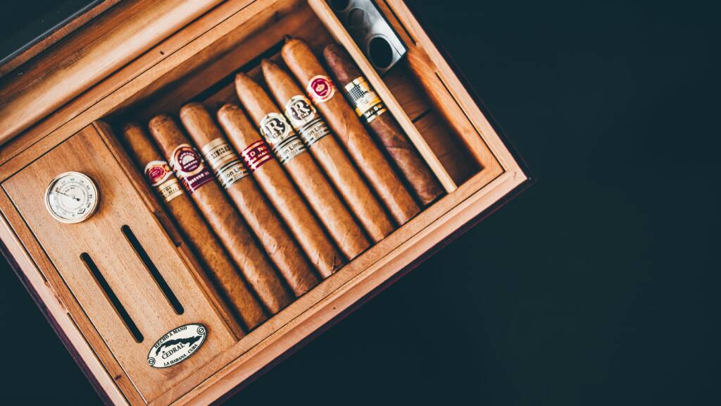 Branded cigars: how to start a private label cigar brand
